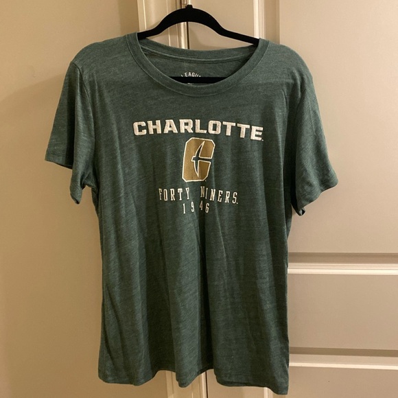 NWT- UNCC Charlotte Forty-Niners shirt size XL ( ladies) Heathered Green - Picture 1 of 4
